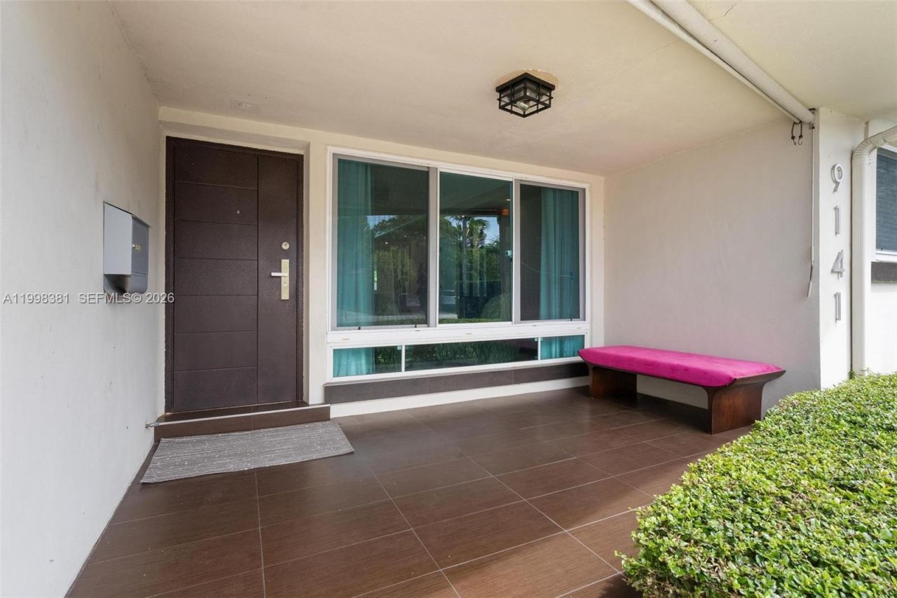 9141 Abbott Ave, Surfside, FL 33154 Photo