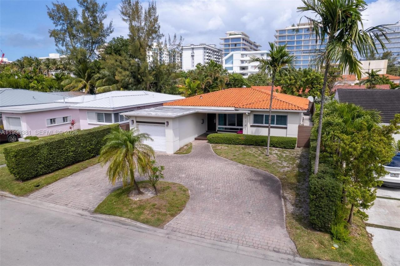 9141 Abbott Ave, Surfside, FL 33154 Photo