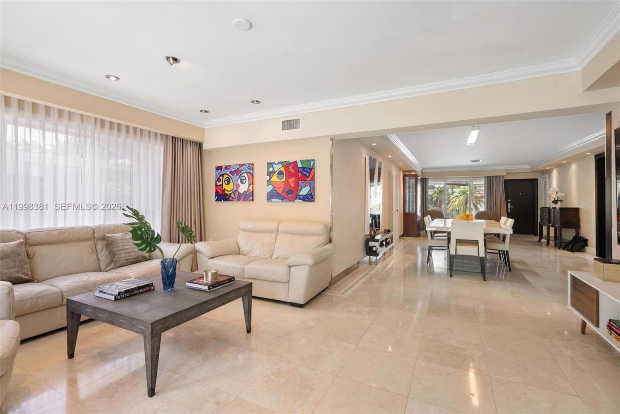 9141 Abbott Ave, Surfside, FL 33154 Photo