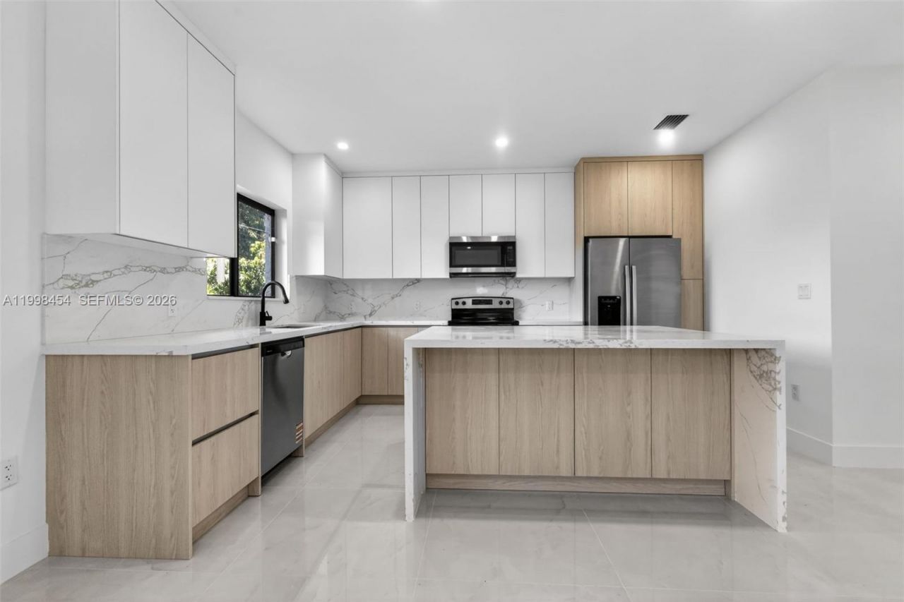 2270 Service Rd, Opa Locka, FL 33054 Photo