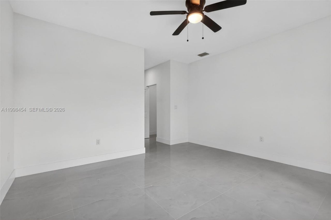 2270 Service Rd, Opa Locka, FL 33054 Photo