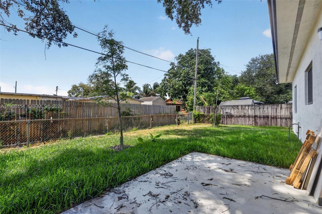 2270 Service Rd, Opa Locka, FL 33054 Photo