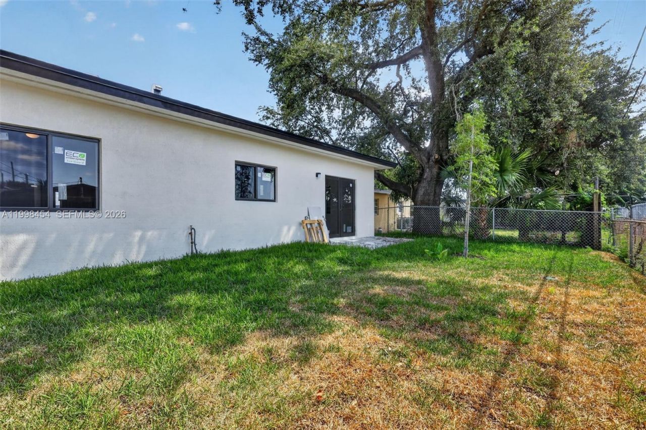 2270 Service Rd, Opa Locka, FL 33054 Photo