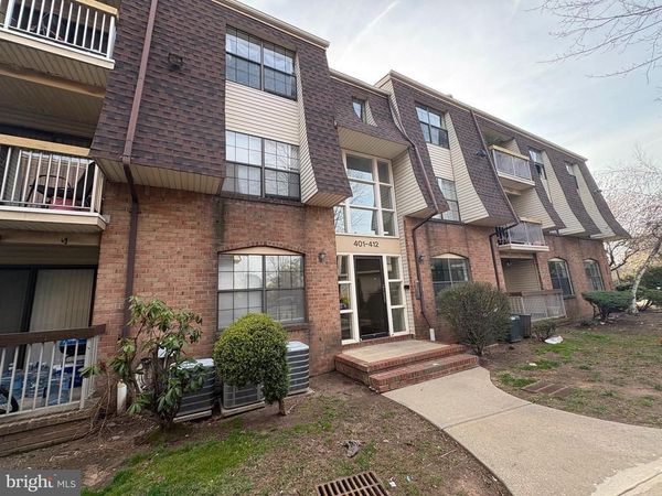 409 HIDDEN VILLAGE DRIVE , PERTH AMBOY, NJ 08861