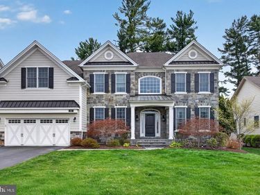 402 PARK HILL LANE, NEWTOWN SQUARE, PA 19073
