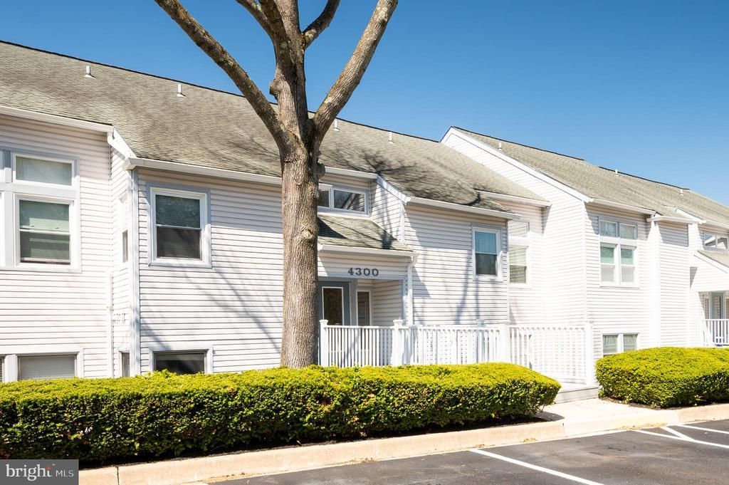 4301 Birch Circle, Wilmington, DE 19808 Main Photo