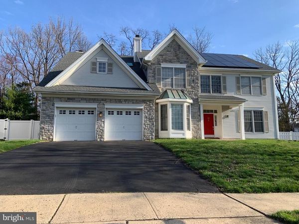 33 CHICORY LANE, PENNINGTON, NJ 08534