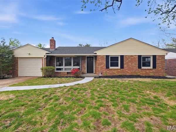 8609 Mayflower Court , University City, MO 63132