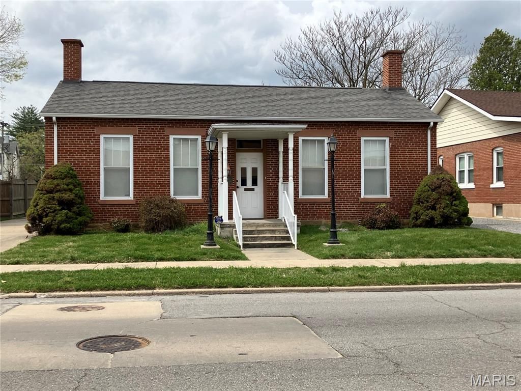 119 S Spanish Street , Cape Girardeau, MO 63703 Main Photo