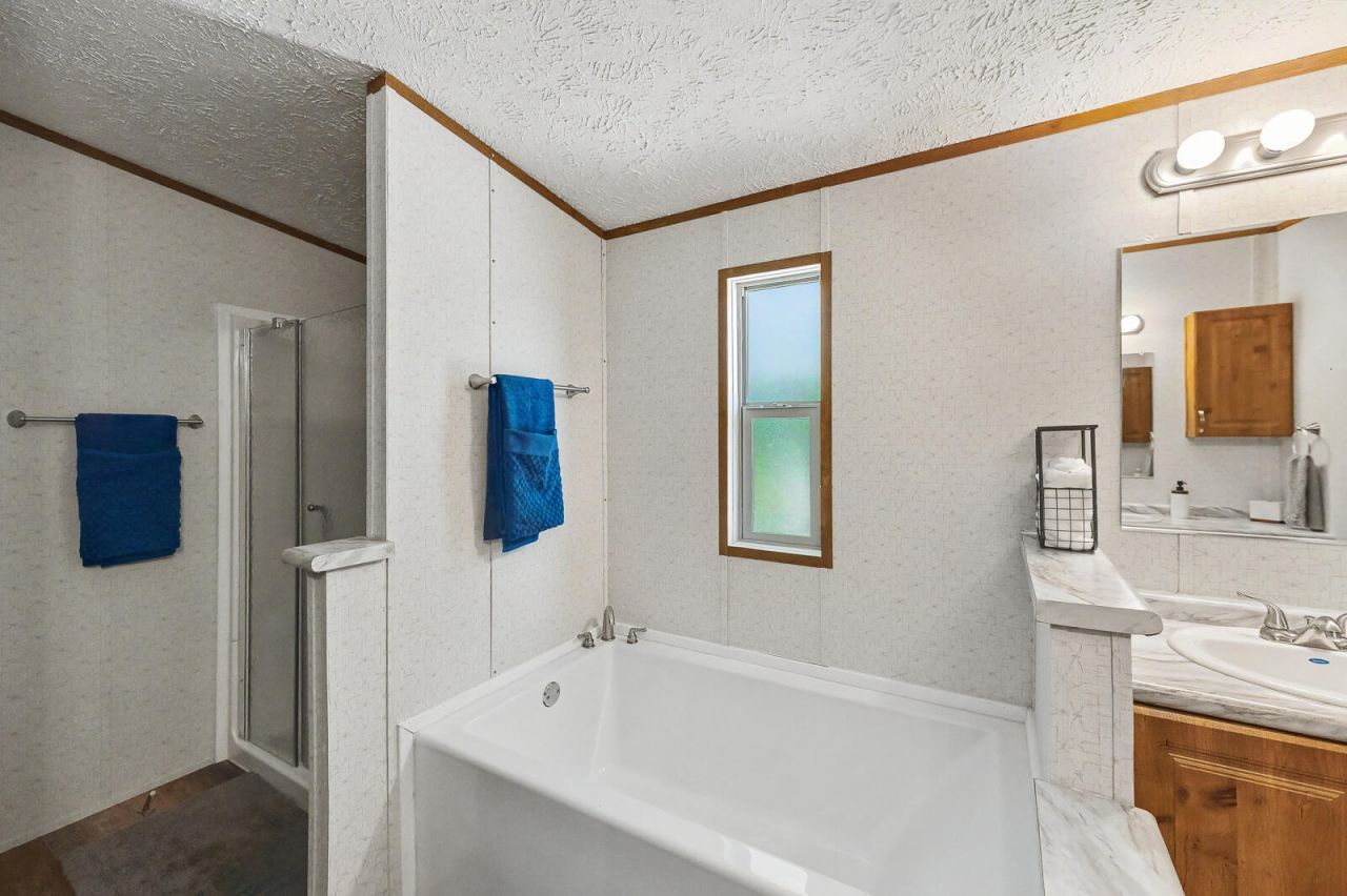 205 Langham Court Photo 17