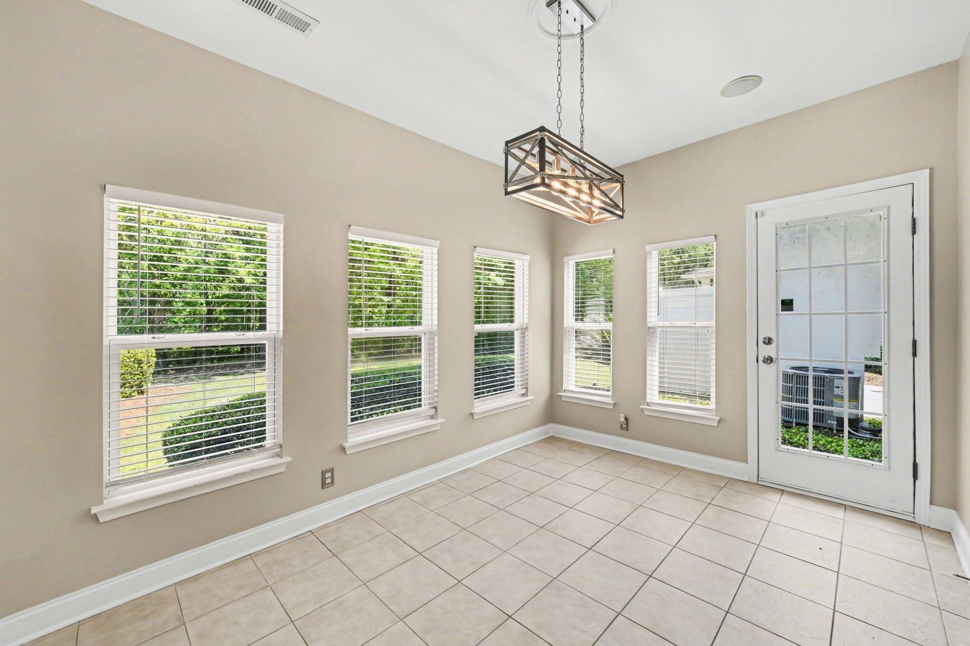 5150 Trump Street Photo 12