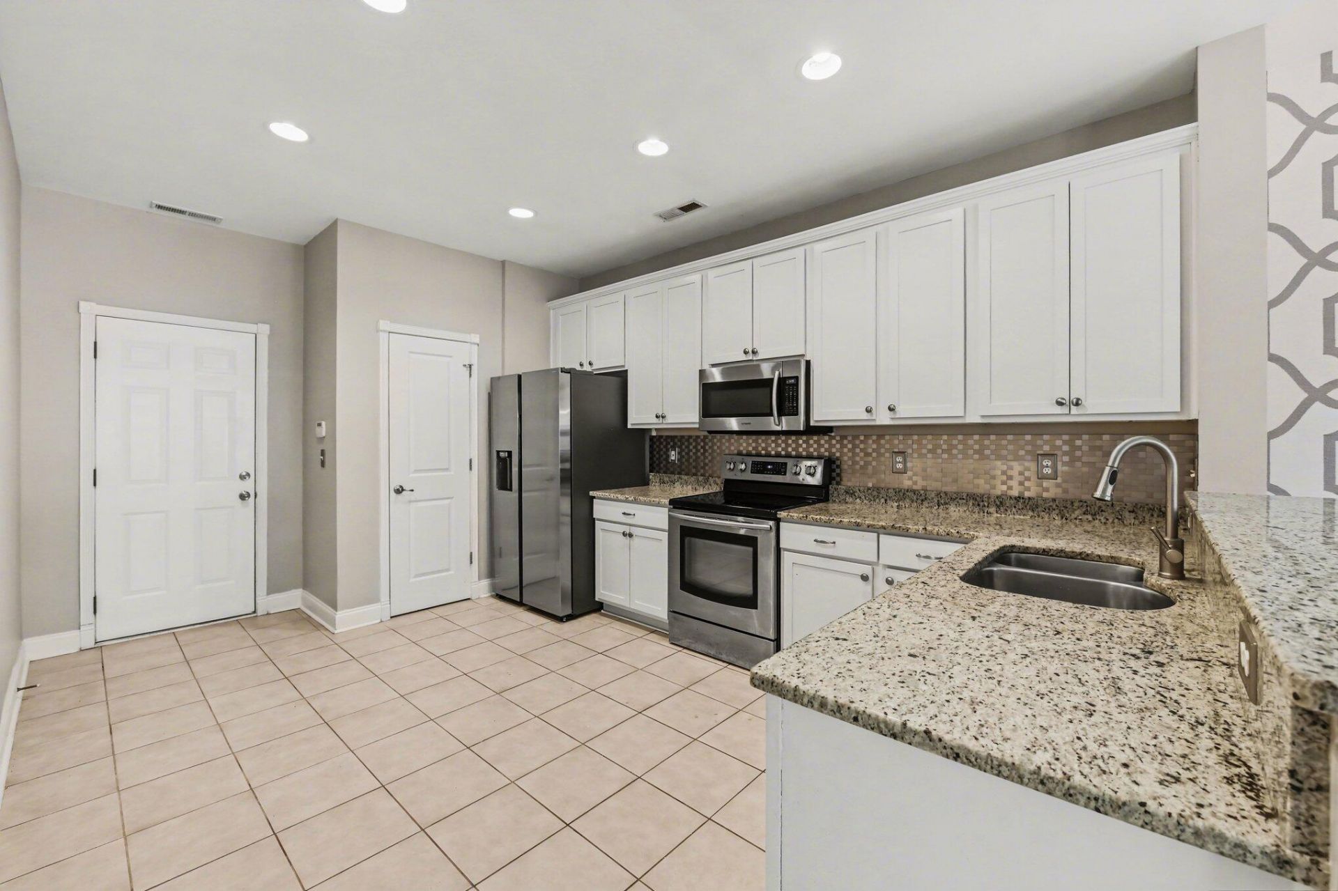 5150 Trump Street Photo 13