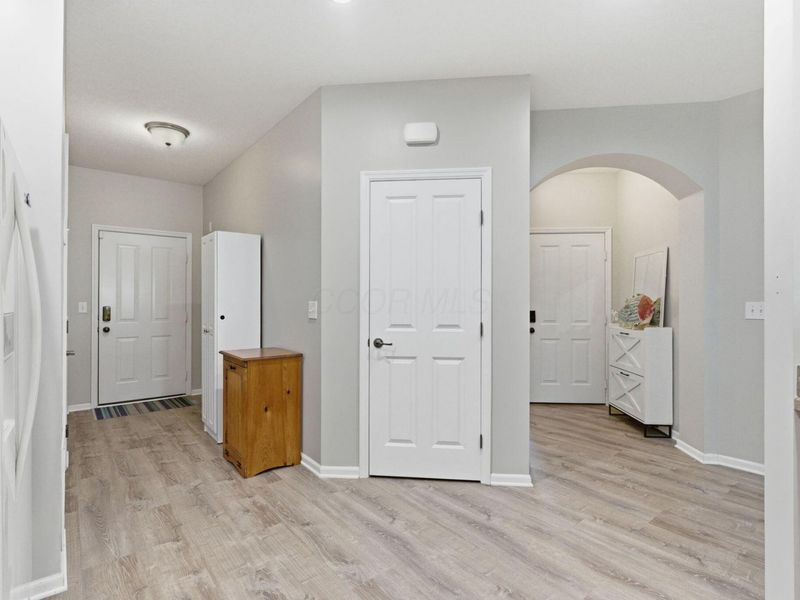 6140 Sowerby Lane, Westerville, OH 43081 Photo 9