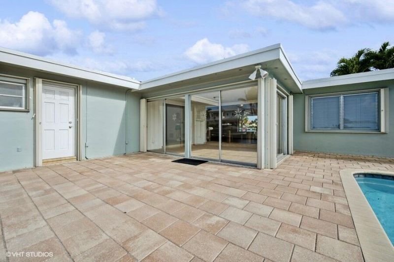 2433 NE 24th Street, Lighthouse Point, FL 33064 Photo