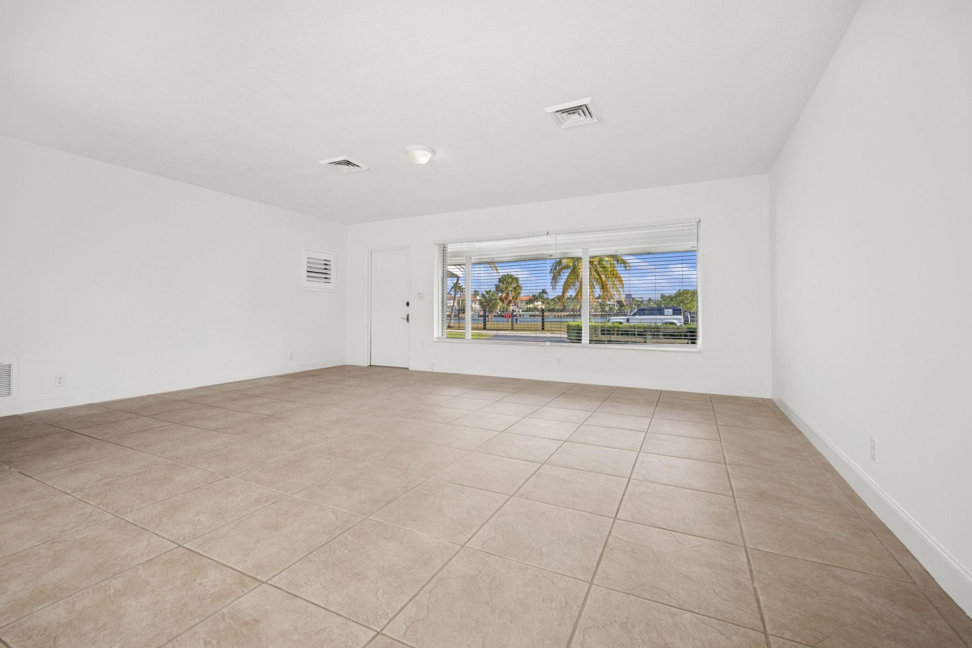 2433 NE 24th Street, Lighthouse Point, FL 33064 Photo