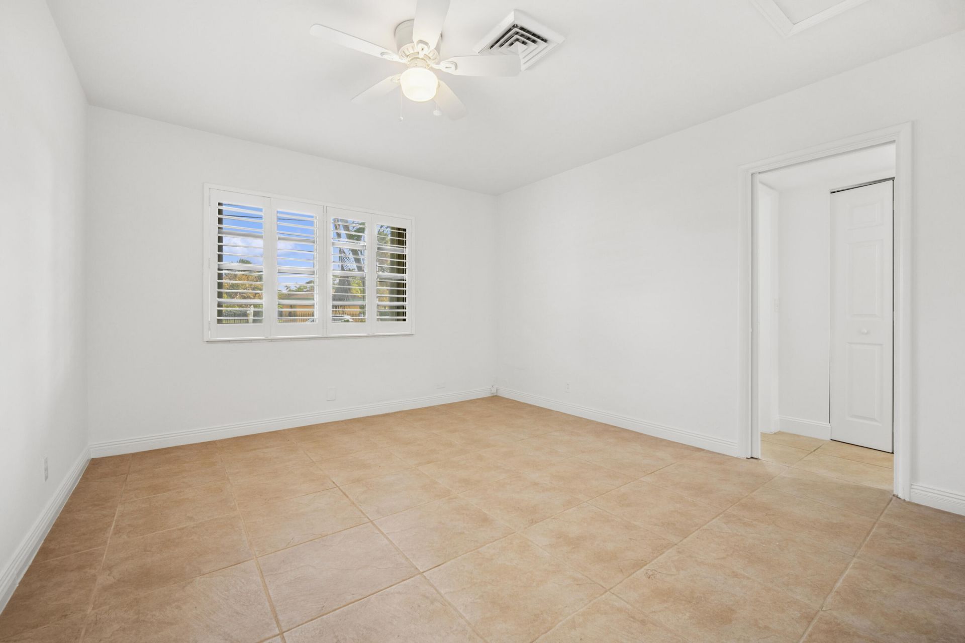 2433 NE 24th Street, Lighthouse Point, FL 33064 Photo