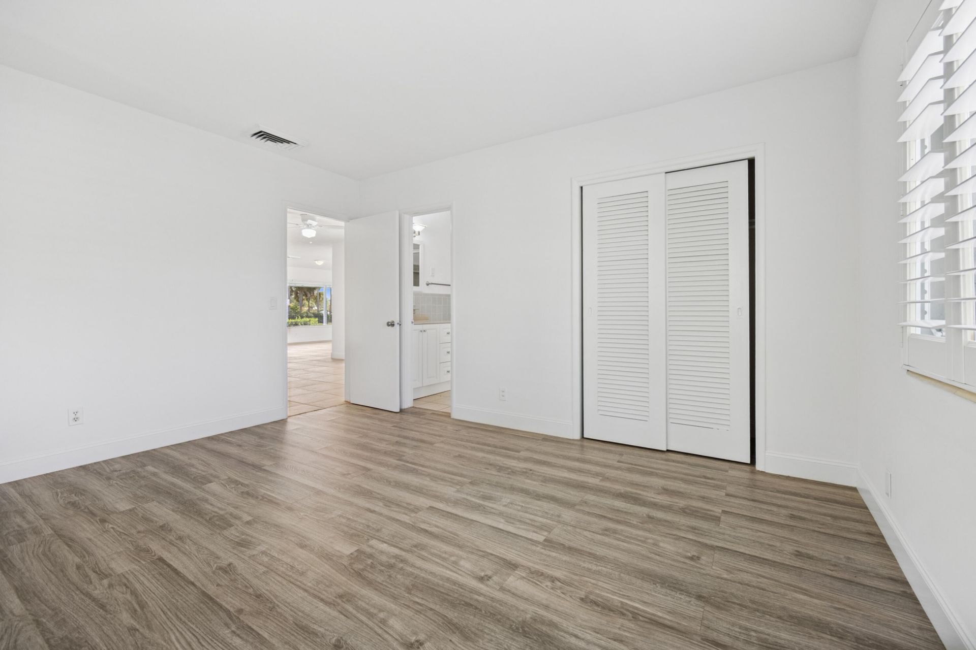 2433 NE 24th Street, Lighthouse Point, FL 33064 Photo