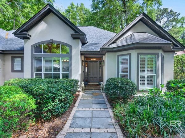 4 Greenbrier Lane, Fairhope, AL 36532