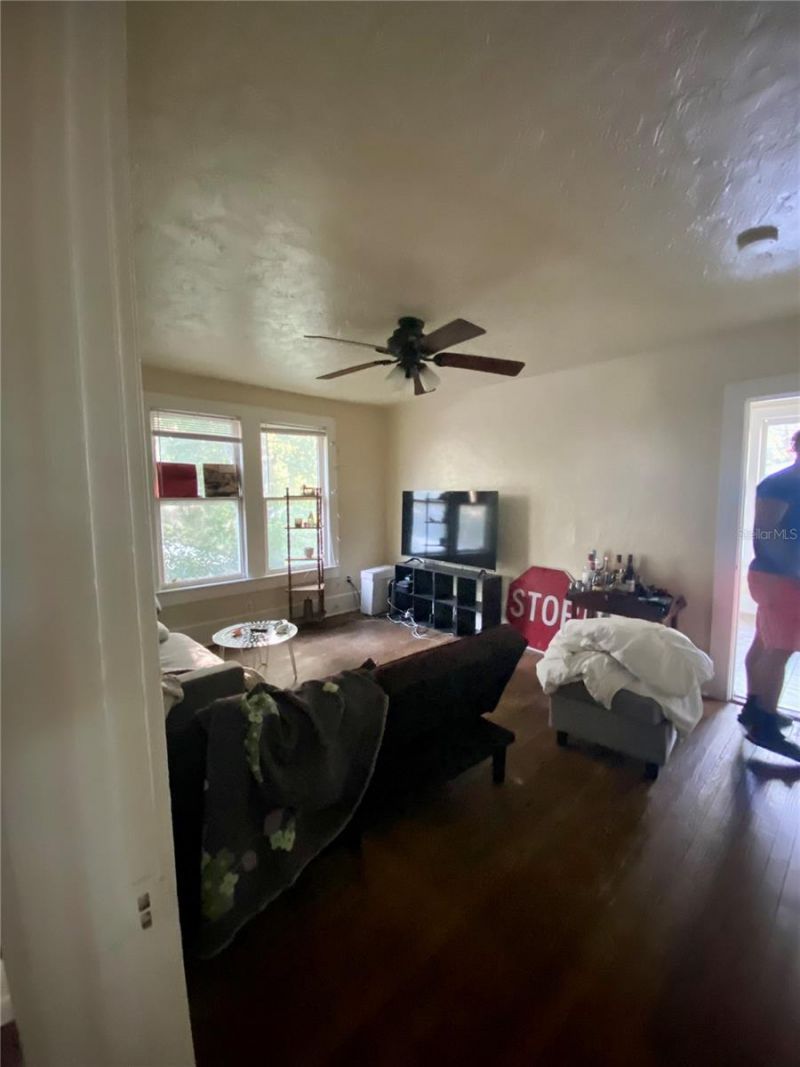 1102 NW 3rd Avenue, Gainesville, FL 32601 Photo