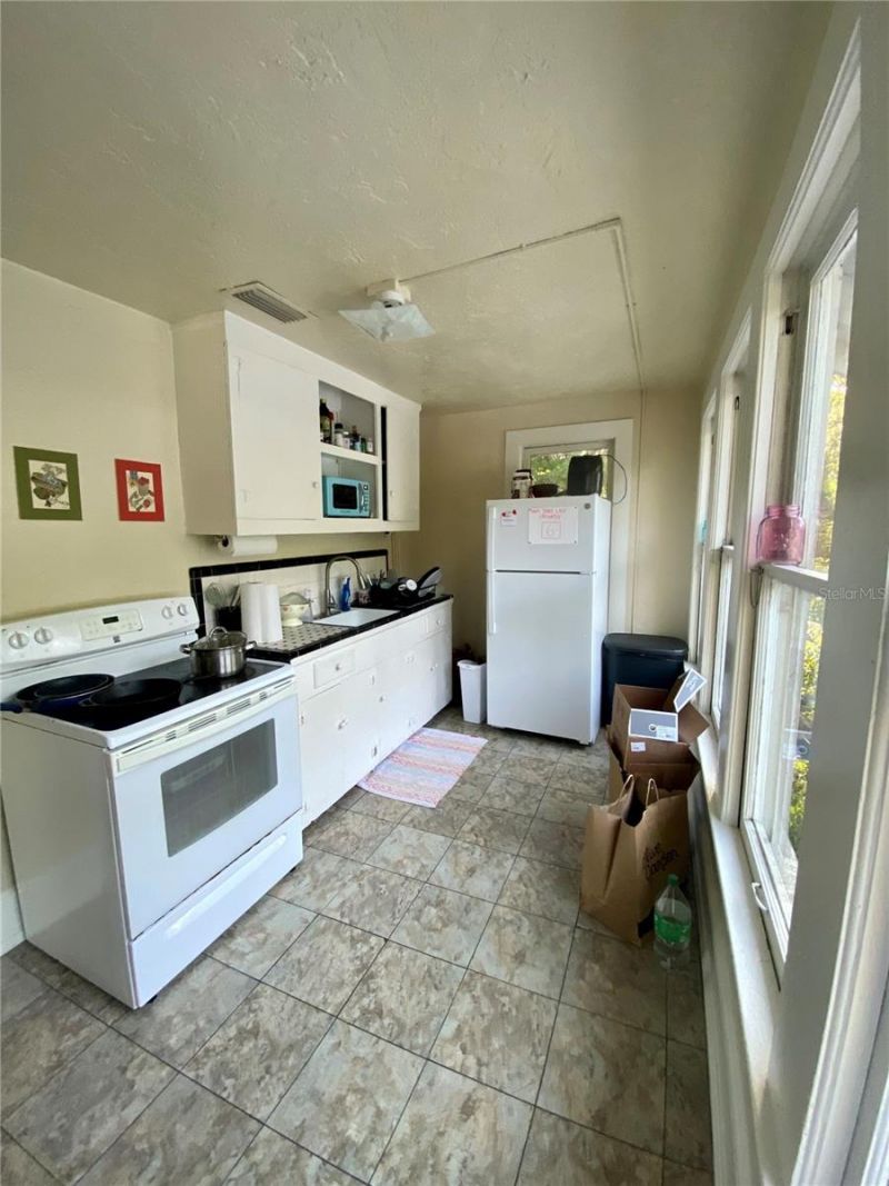 1102 NW 3rd Avenue, Gainesville, FL 32601 Photo