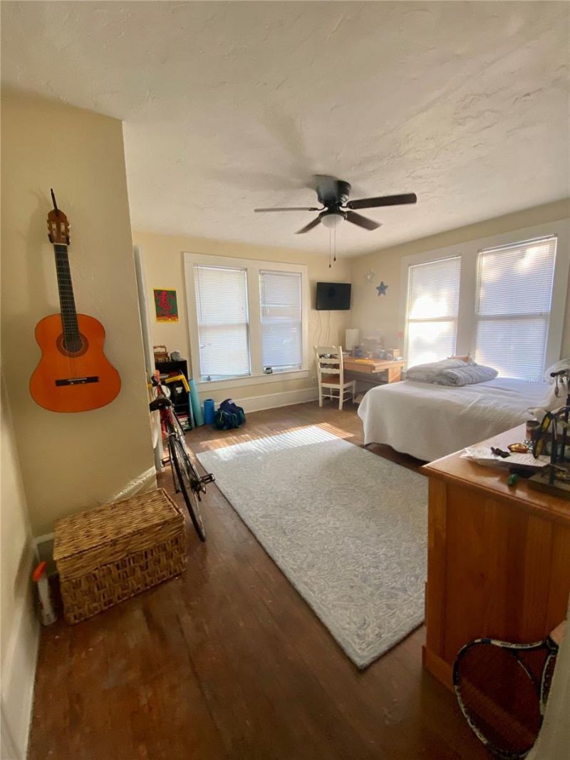 1102 NW 3rd Avenue, Gainesville, FL 32601 Photo