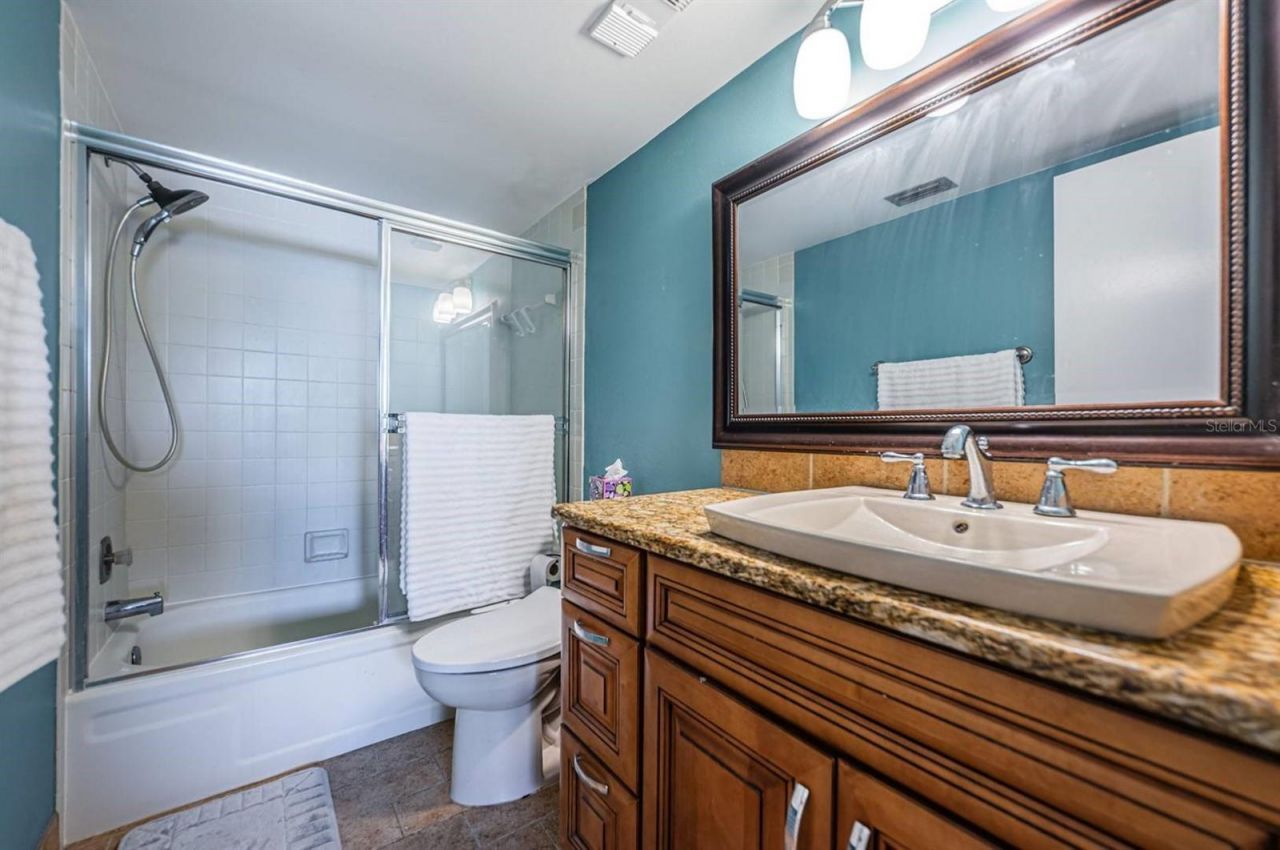 6295 Bahia Del Mar Circle, Unit 204, Saint Petersburg, FL 33715 Photo
