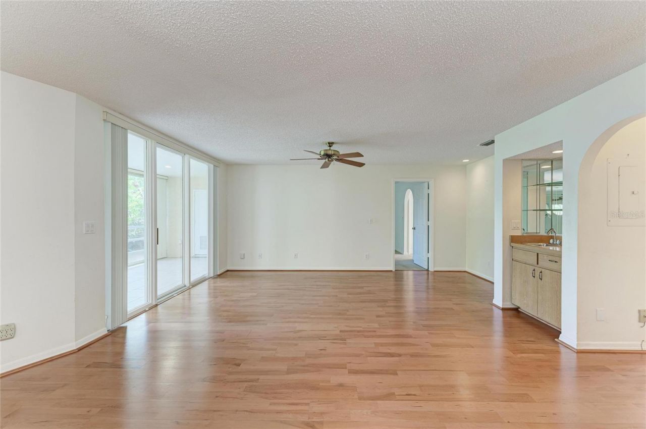 6101 34th Street W, Unit 20B, Bradenton, FL 34210 Photo