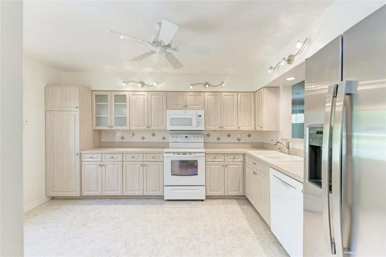 6101 34th Street W, Unit 20B, Bradenton, FL 34210 Photo