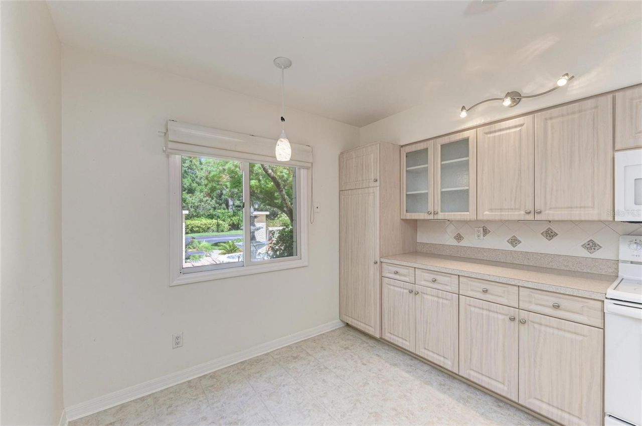 6101 34th Street W, Unit 20B, Bradenton, FL 34210 Photo