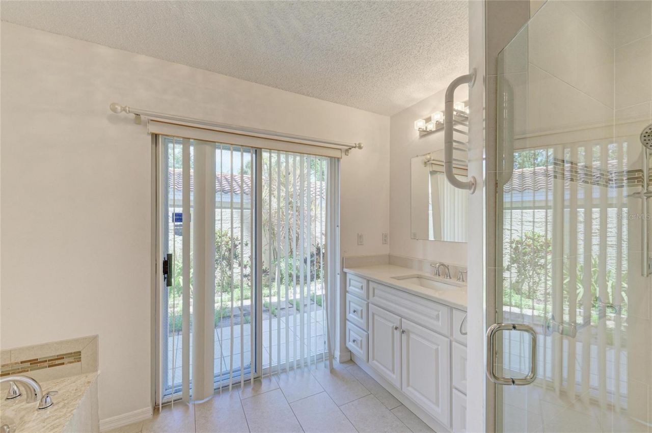 6101 34th Street W, Unit 20B, Bradenton, FL 34210 Photo