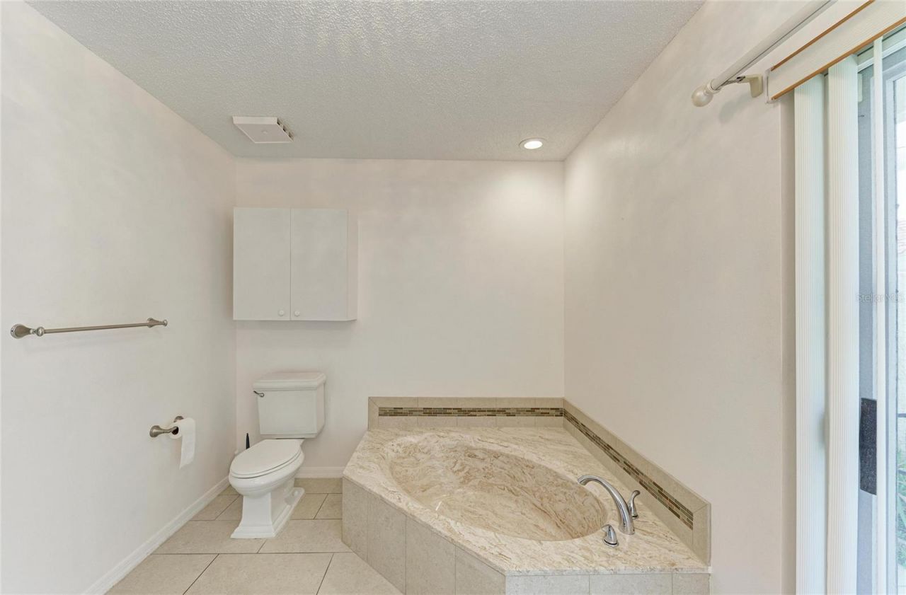 6101 34th Street W, Unit 20B, Bradenton, FL 34210 Photo