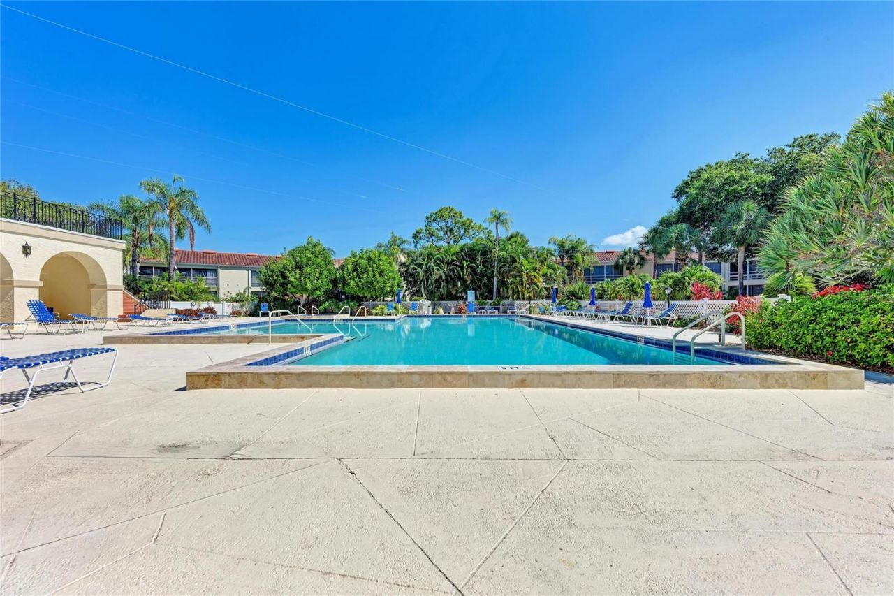 6101 34th Street W, Unit 20B, Bradenton, FL 34210 Photo