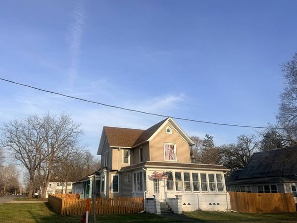 145 N 4TH Street, Capron, IL 61012