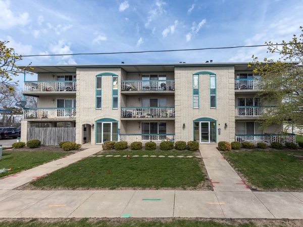 Unit 211, Naperville, IL 60563