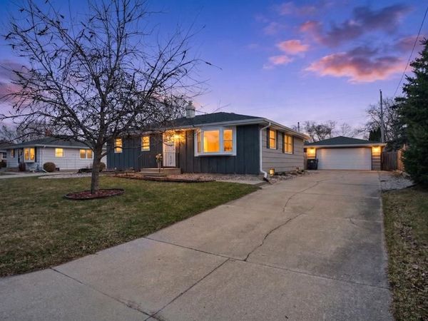 1254 WILD ROSE LANE, Neenah, WI 54956