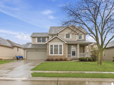 9407 S 27th Street, Bellevue, NE 68147