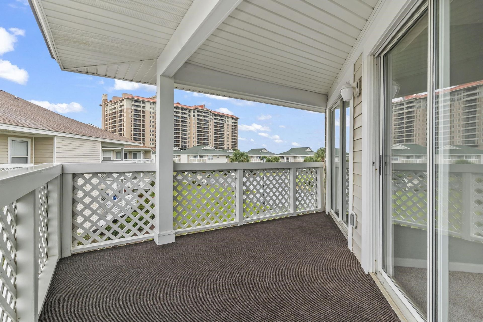 300 Shorehaven Dr. Photo 27