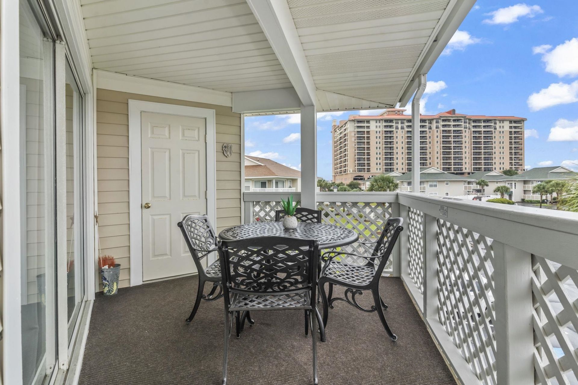 300 Shorehaven Dr. Photo 28