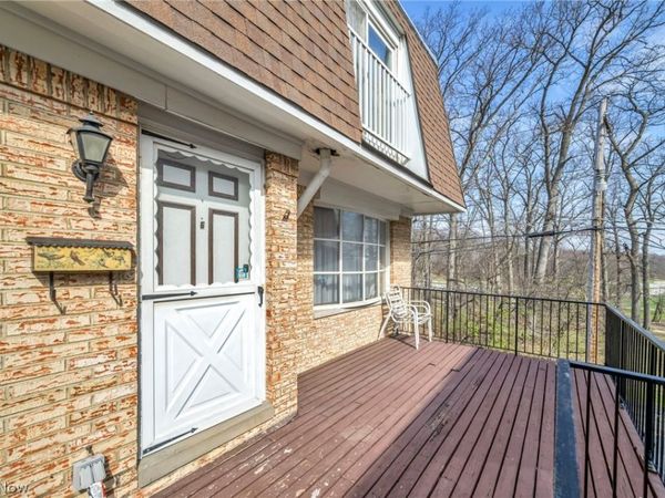 6478 State Road , Parma, OH 44134