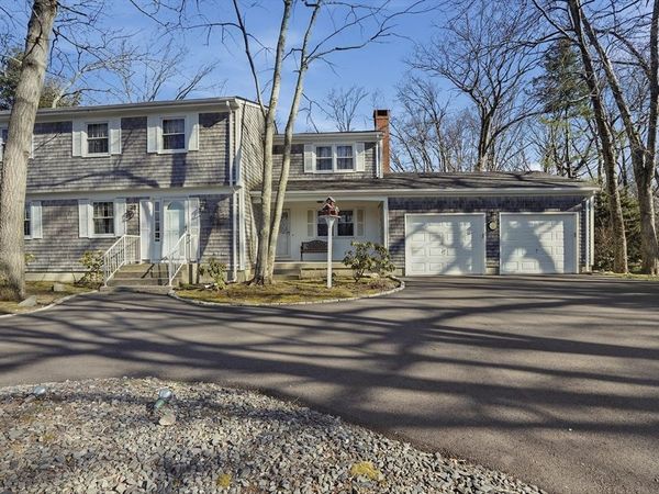54 Sagamore Road, Seekonk, MA 02771
