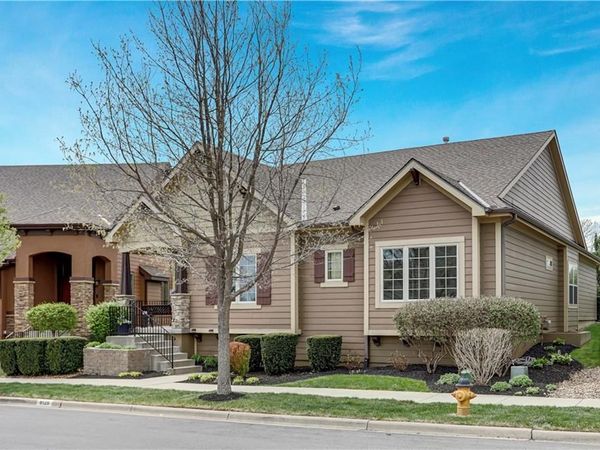 8528 Cardinal Street, Lenexa, KS 66219