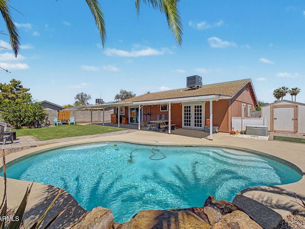 1608 W ALAMO Drive, Chandler, AZ 85224