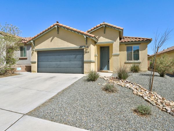 8819 Jet Stream Road NW, Albuquerque, NM 87120