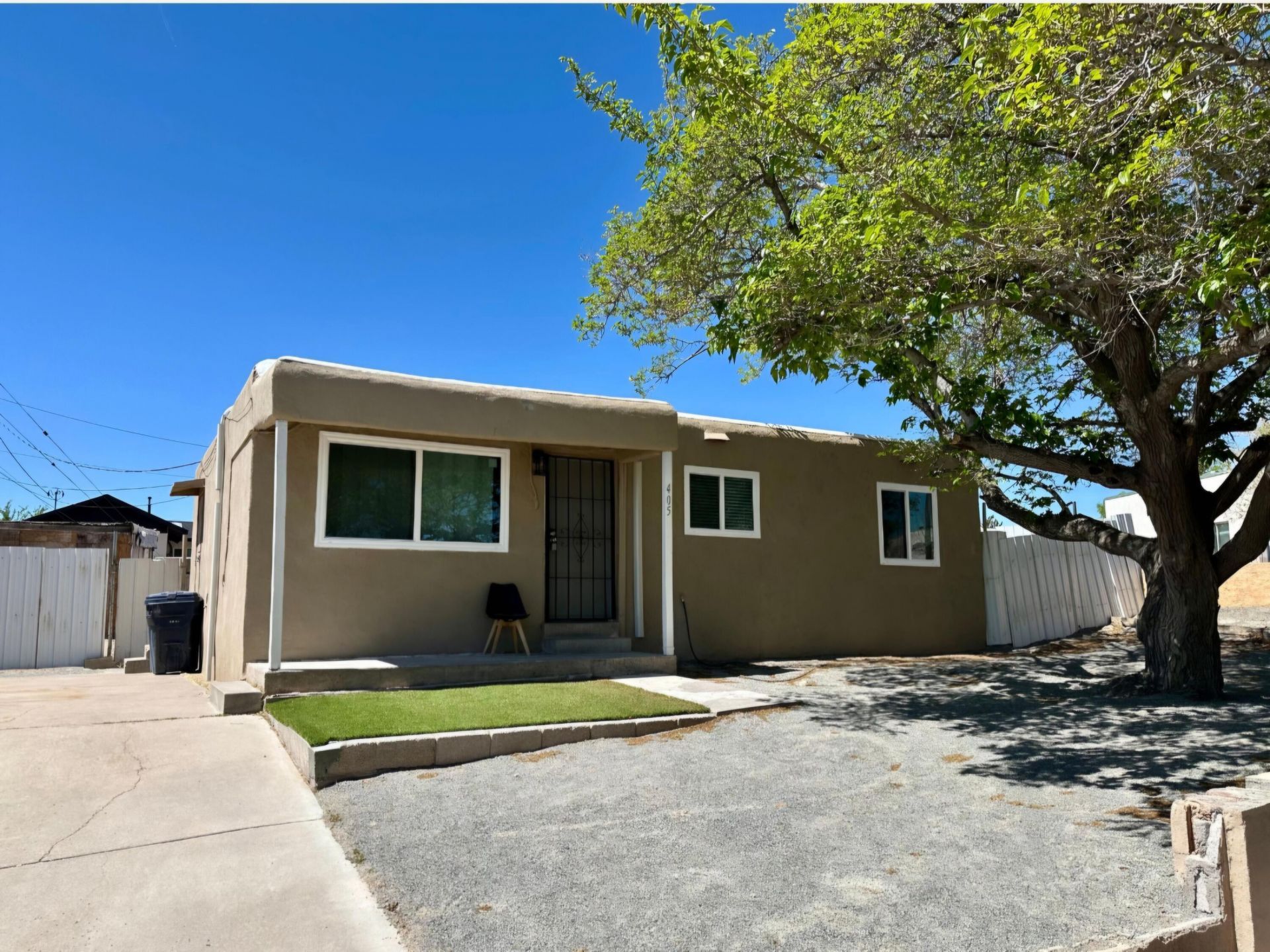 405 67th Street Sw, Albuquerque, NM 87121 Main Photo