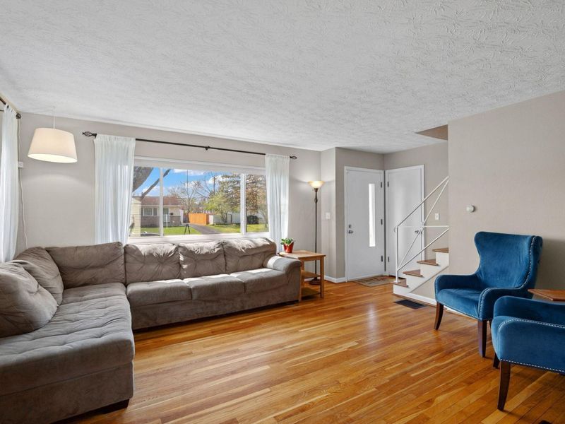 1172 Matthias Drive , Columbus, OH 43224 Photo 3