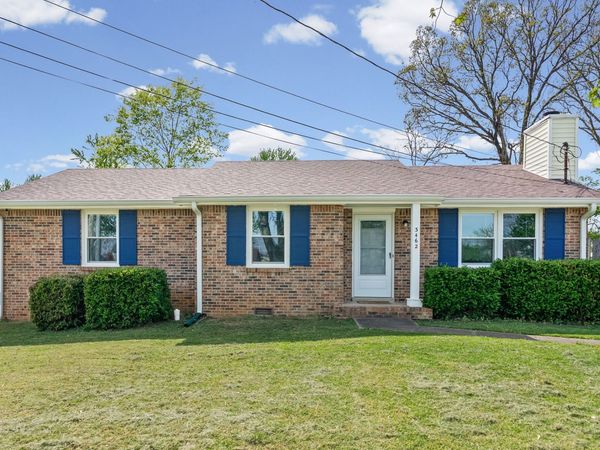 3462 Arvin Dr , Clarksville, TN 37042