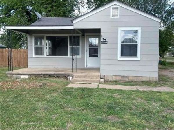 437 S Peachtree Street, Ponca City, OK 74601