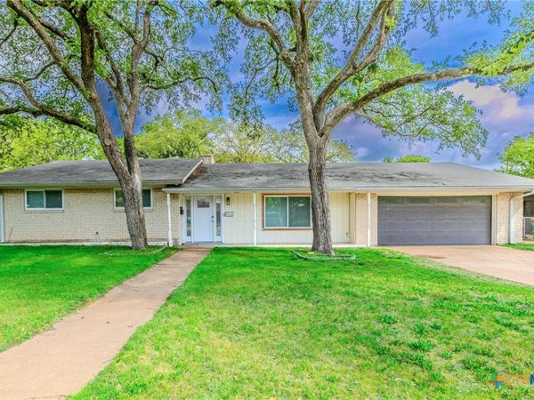 2411 Osage Road , Gatesville, TX 76528