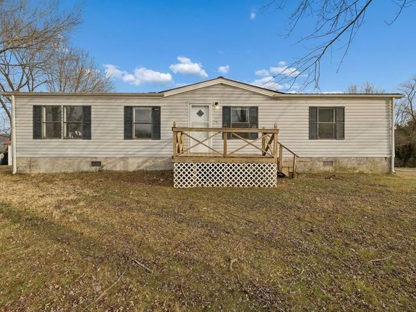 9 Cordell Hull Lane, Elmwood, TN 38560