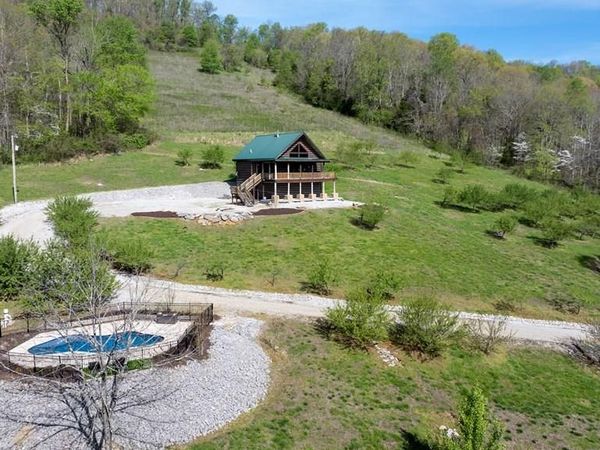 4818 Ensor Hollow Rd, Buffalo Valley, TN 38548